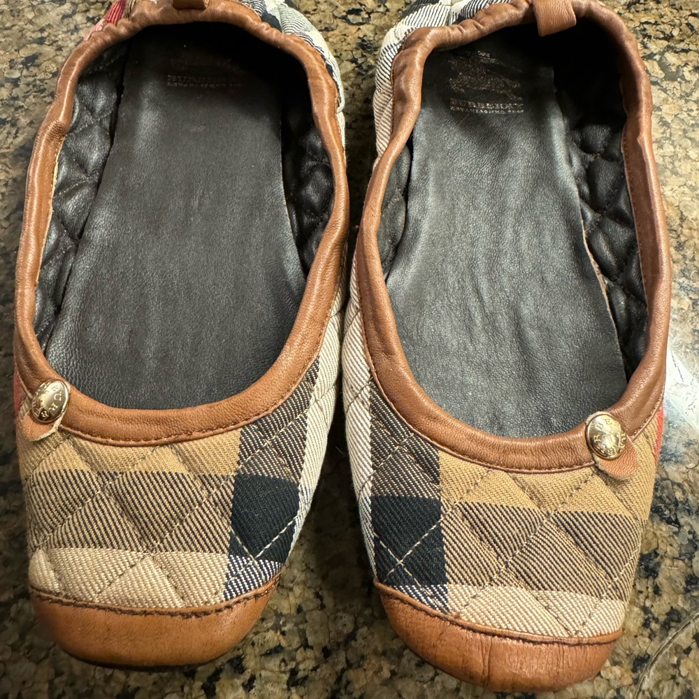 Burberry indoor shoes/slippers, size 6.